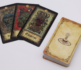 Karty Tarota z Przewodnikiem - Arkana Requiem 78 szt.