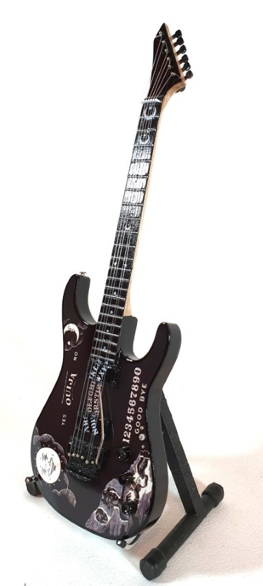 Mini gitara - Metallica - Kirk Hammett - Oujia - dekoracja prezent dla fana